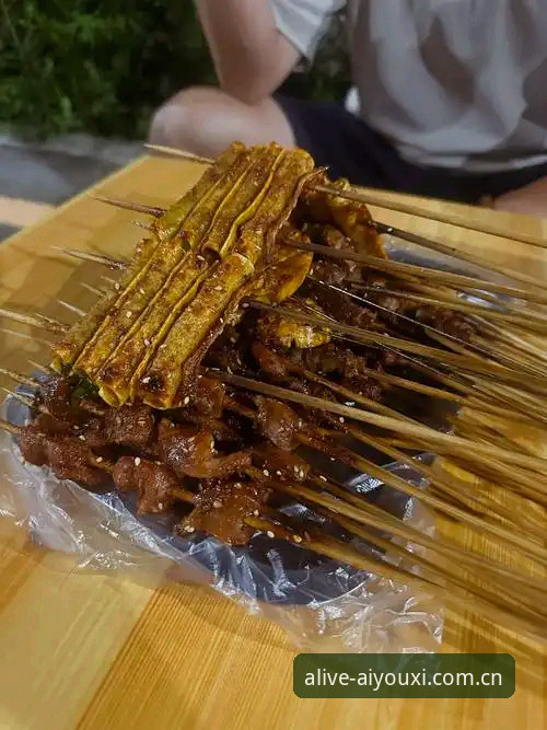 周四晚上，我拉孙逸轩在楼下烧烤摊撸串，他一边啃鸡翅一边吐槽："哥们，你这APP该换了。上次打半场，对面有个三分投得贼准的，我查他数据得翻三页菜单，黄花菜都凉了。"孙逸轩是圈子里出了名的球探，他嘴里说的"该换了"，就是那种——球馆WiFi刚连上，对手底裤已经被扒光的工具。他掏出手机，屏幕上是爱游戲APP中国官网手机版的新界面，比分走势图直接铺在首页，球员热区图点一下就弹。我问他什么版本，他说："2026，爱友专属入口，刚上的。"